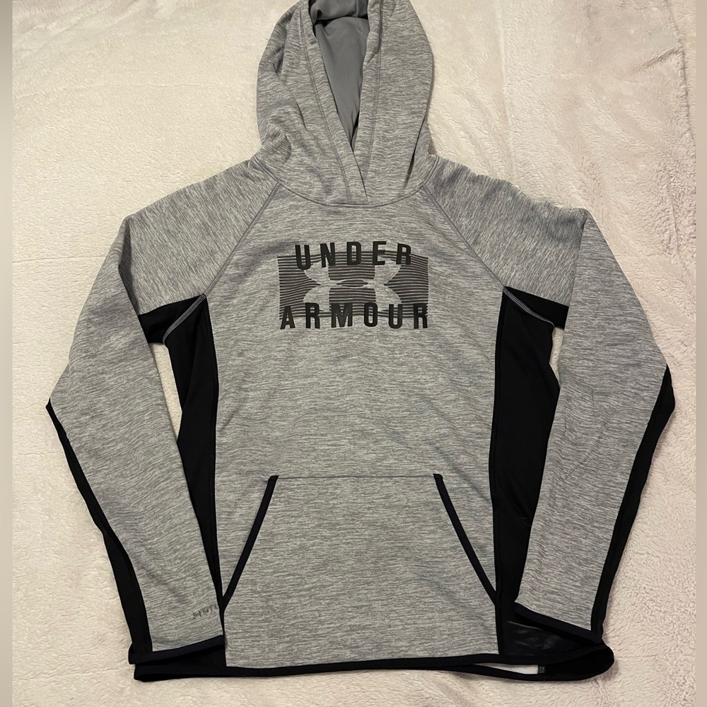 NWT Under Armour Loose Size Medium